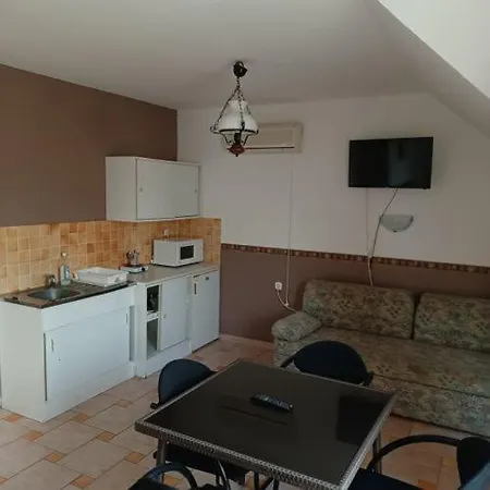 S48 Apartmanhaz Apartment Siofok